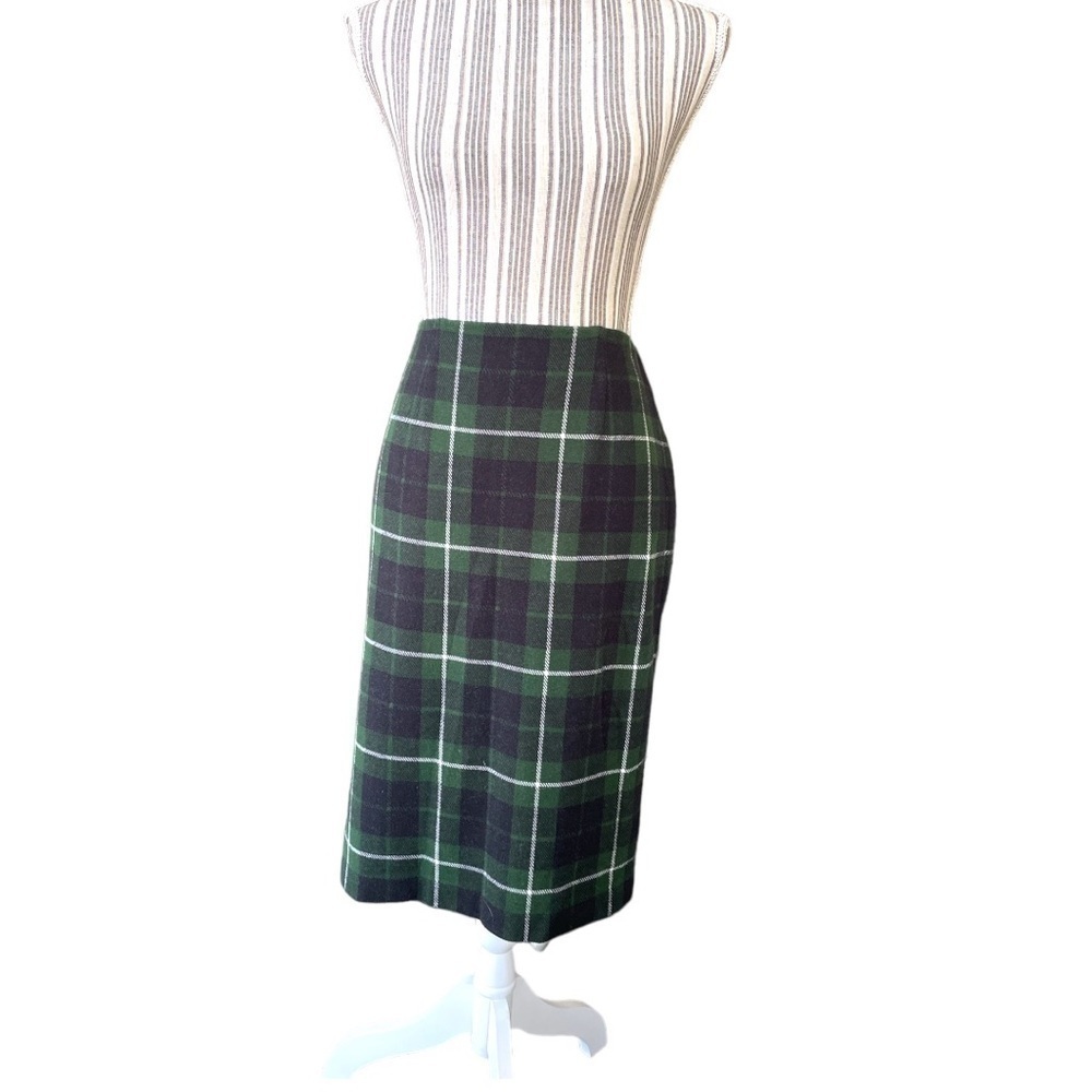 J. Jill pull on skirt, size S, roomy fit, body and lining are stretchy, EUC